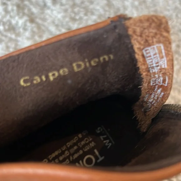 Tom’s Leather Booties - Picture 5 of 5